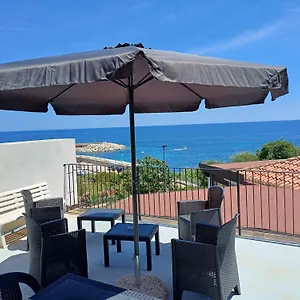 Lungomare Bed Italy